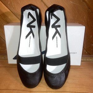 New Anne Klein Sport Black Flats ~ Size 10.5 (54)